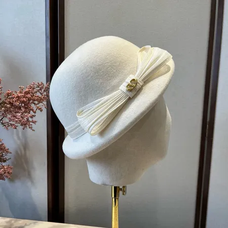 ヴァレンティノ 帽子