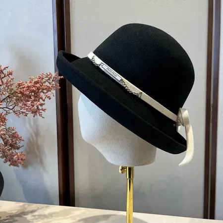 ディオール 帽子