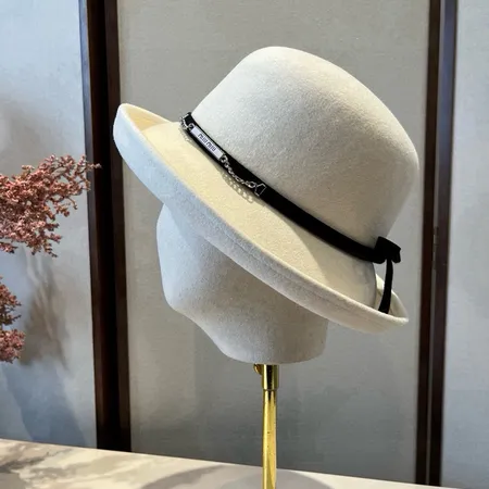 ディオール 帽子