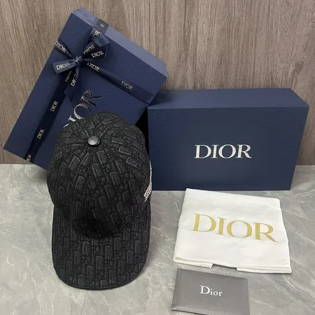 ディオール 帽子