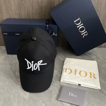 ディオール 帽子