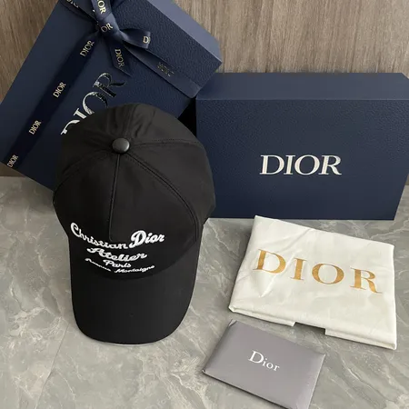 ディオール 帽子