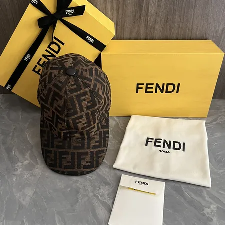 フェンディ 帽子