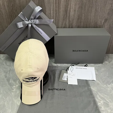 バレンシアガ 帽子