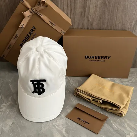 バーバリー ス 帽子