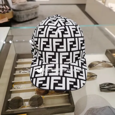 フェンディ 帽子