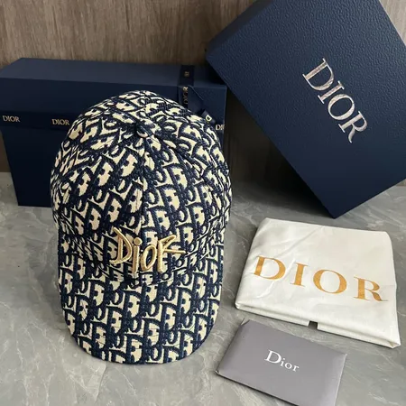 ディオール 帽子