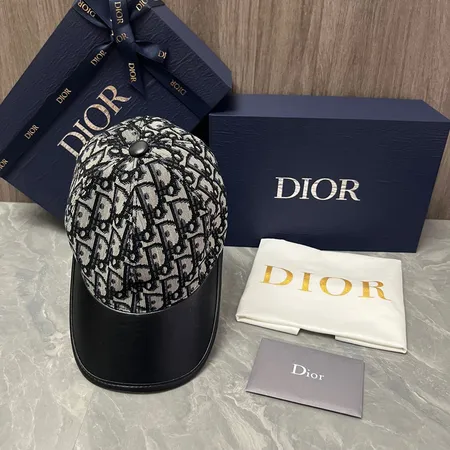ディオール 帽子