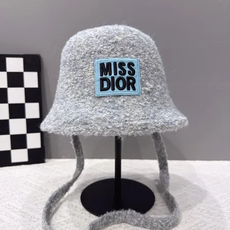ディオール 帽子