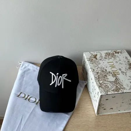 ディオール 帽子