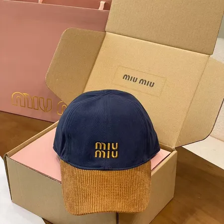 ヴァレンティノ 帽子