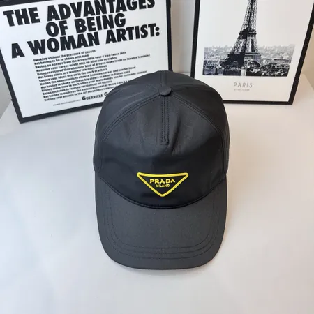 プラダ 帽子