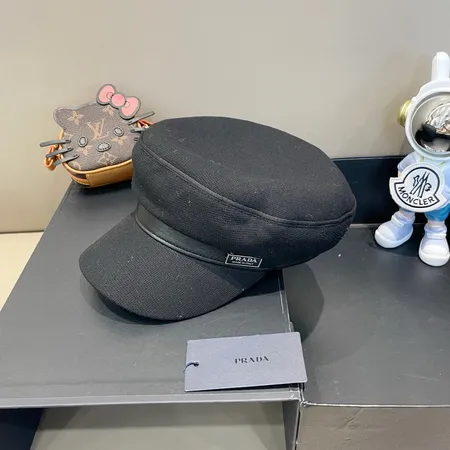 プラダ 帽子