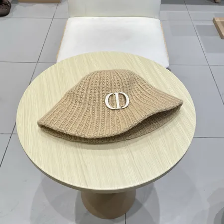 ディオール 帽子
