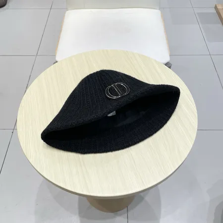 ディオール 帽子