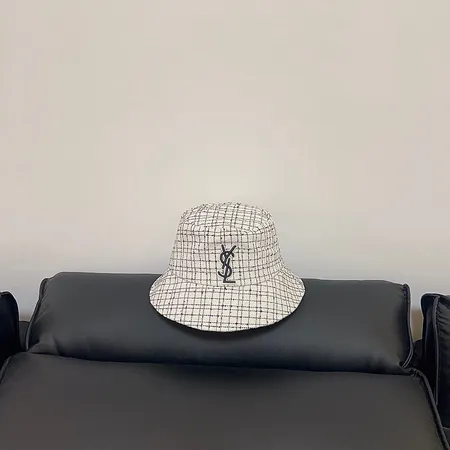 イブサンローラン 帽子
