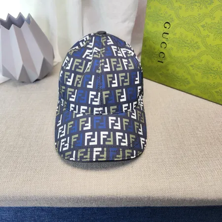 フェンディ 帽子