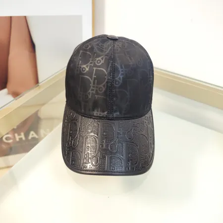 ディオール 帽子