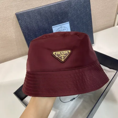 プラダ 帽子