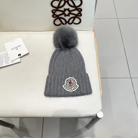 ミュウミュウ 帽子