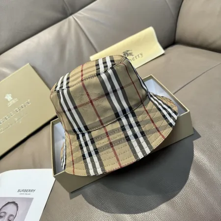 バーバリー ス 帽子