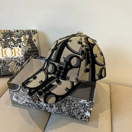 ディオール 帽子