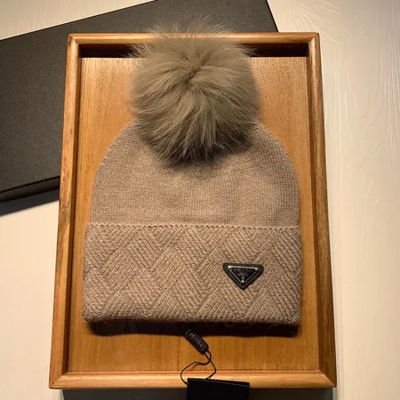 プラダ 帽子
