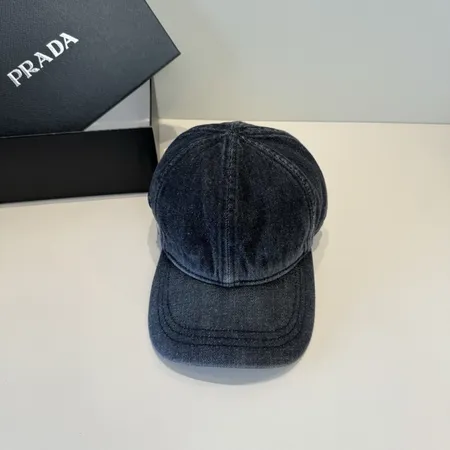 プラダ 帽子