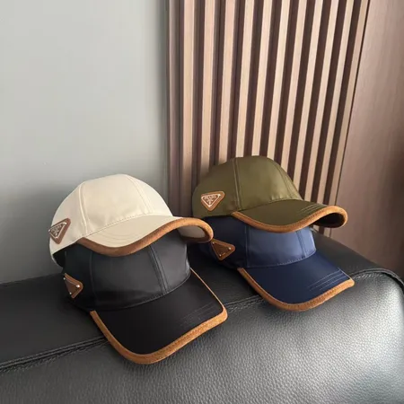 プラダ 帽子