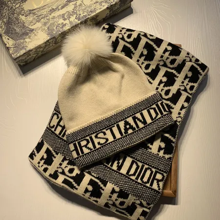 ディオール 帽子