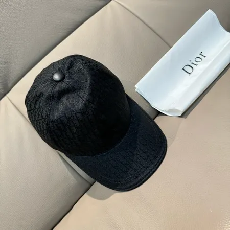 ディオール 帽子