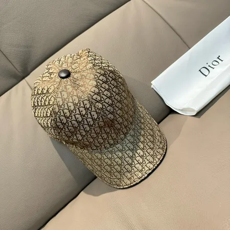 ディオール 帽子