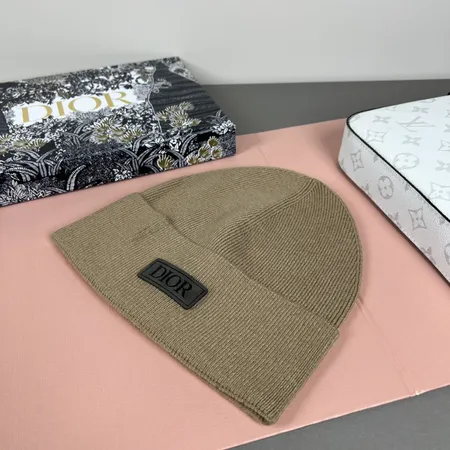 ディオール 帽子