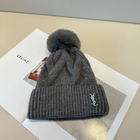 イブサンローラン 帽子