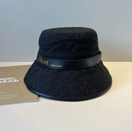ロエベ 帽子