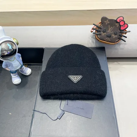 プラダ 帽子