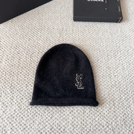 イブサンローラン 帽子