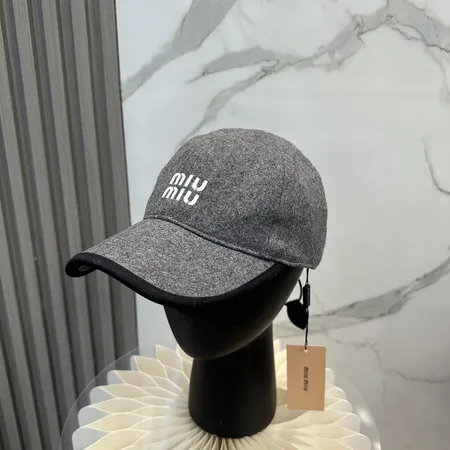 ミュウミュウ 帽子