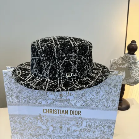 ディオール 帽子