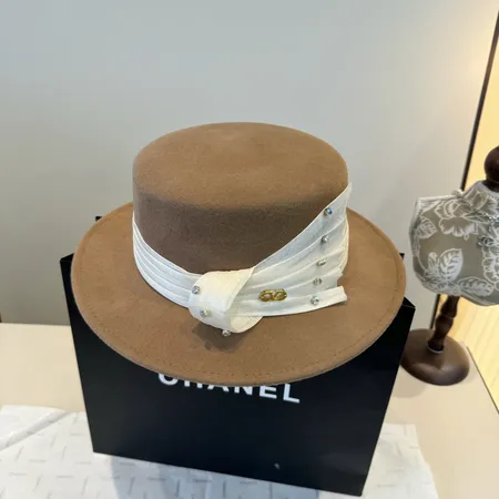 ヴァレンティノ 帽子