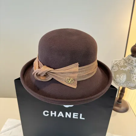 ヴァレンティノ 帽子