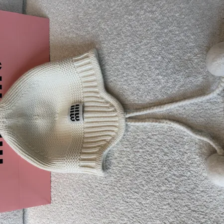 ヴァレンティノ 帽子