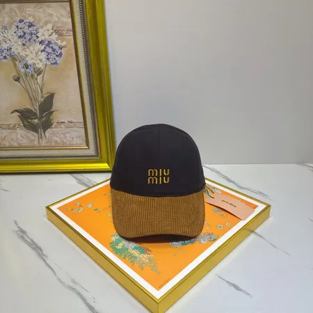 ミュウミュウ 帽子