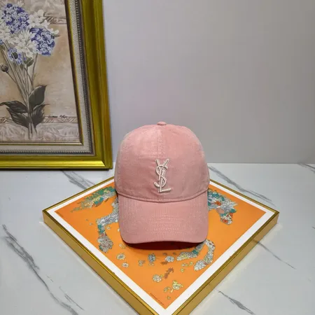 バレンシアガ 帽子