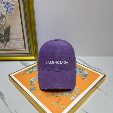 バレンシアガ 帽子