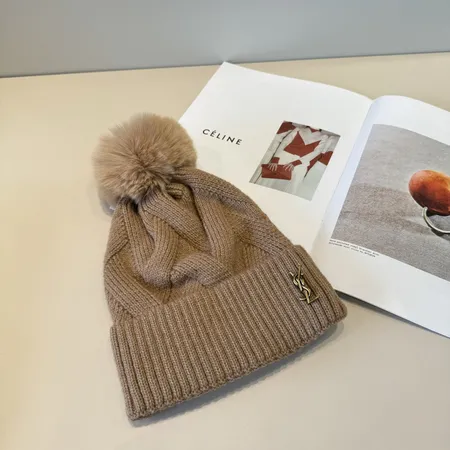 バレンシアガ 帽子