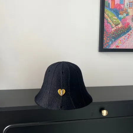 イブサンローラン 帽子