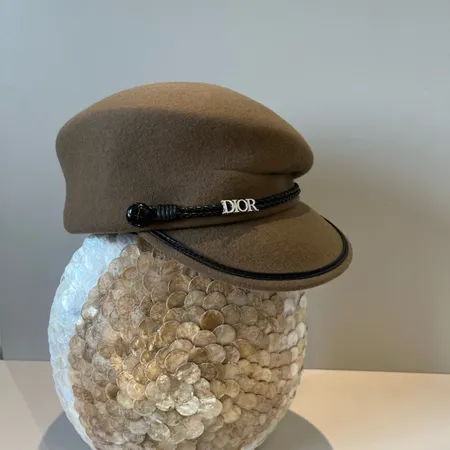 ディオール 帽子