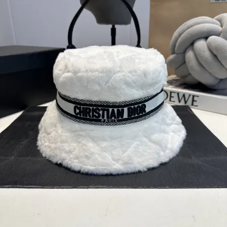 ディオール 帽子