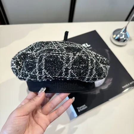 ディオール 帽子